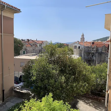 Burgos 公寓